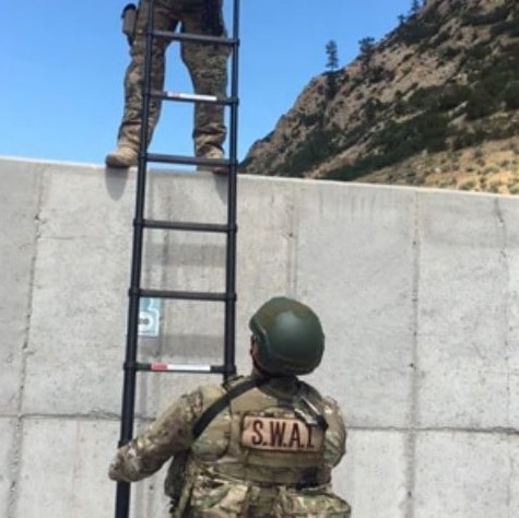 Escalera Táctica Telescópica ETT38