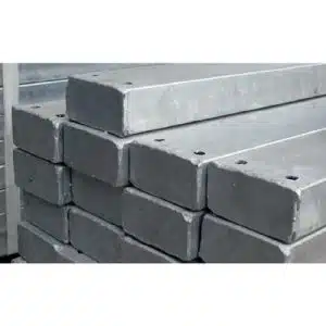 Poste de acero galvanizado en caliente con tapa soldada MOPU